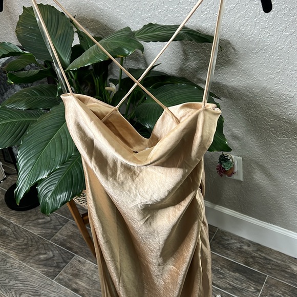 RARE HOUSE OF CB 'Julieta' Champagne Satin Slip Dress NWOT - Picture 17 of 17